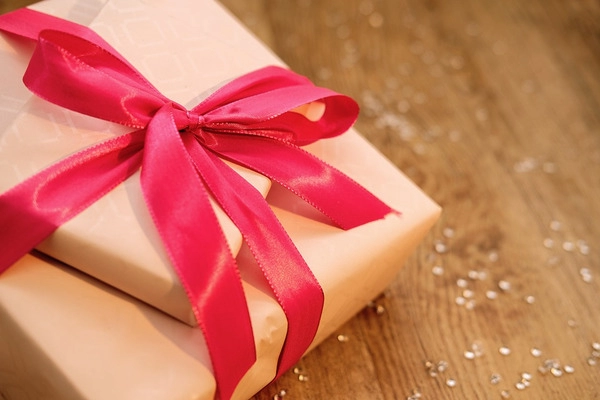 ¿por qué los regalos de cumpleaños son una parte tan importante de nuestras celebraciones