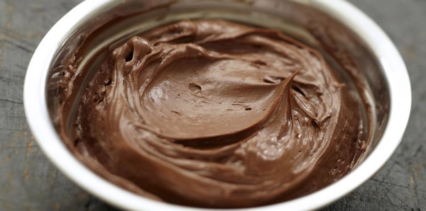 crema ganache de chocolate versátil