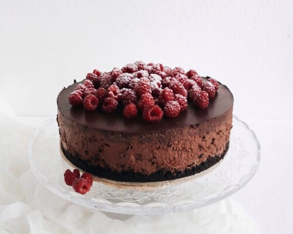 tarta de chocolate y frambuesas