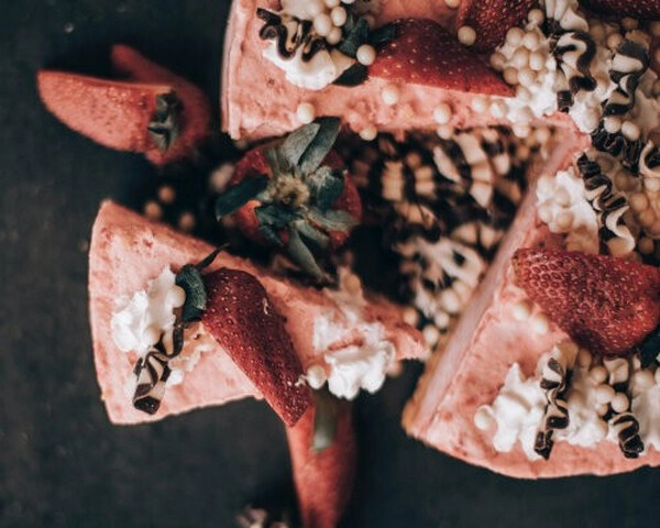 tarta de queso sencilla con fresas