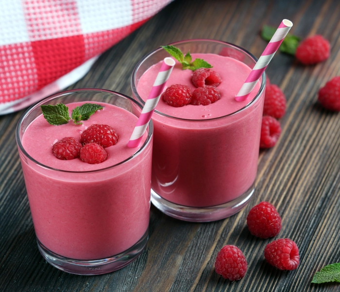batido de frambuesa con mermelada y sin azúcares añadidos: una bebida refrescante para empezar el día con energía