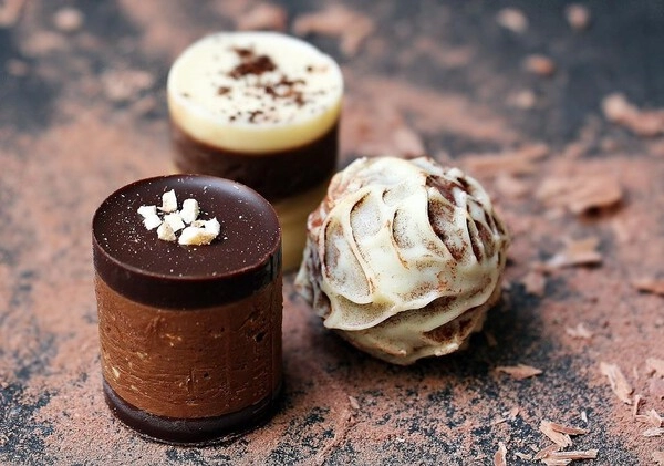 receta sencilla de bombones de chocolate caseros