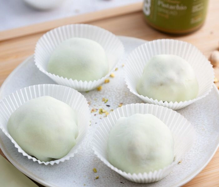 mochi helado con pasta de pistacho bam