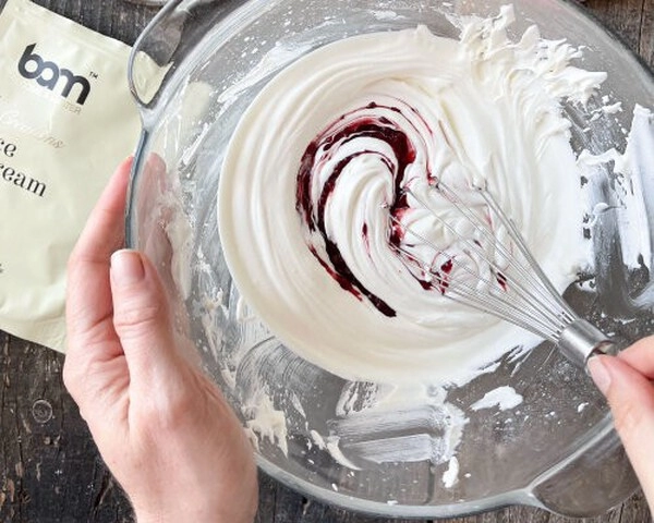 guindas calientes con helado