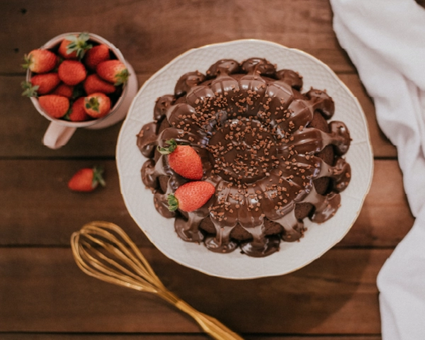 tarta de chocolate con fresas
