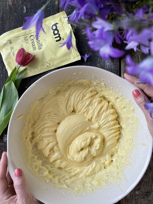 crema de vainilla con fresas