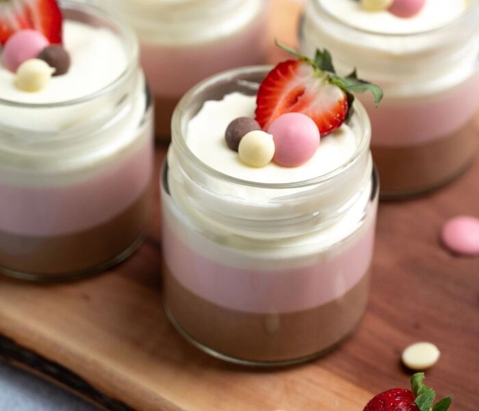 mousse de chocolate tricolor en tarro